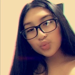 Meet your Posher, Neida